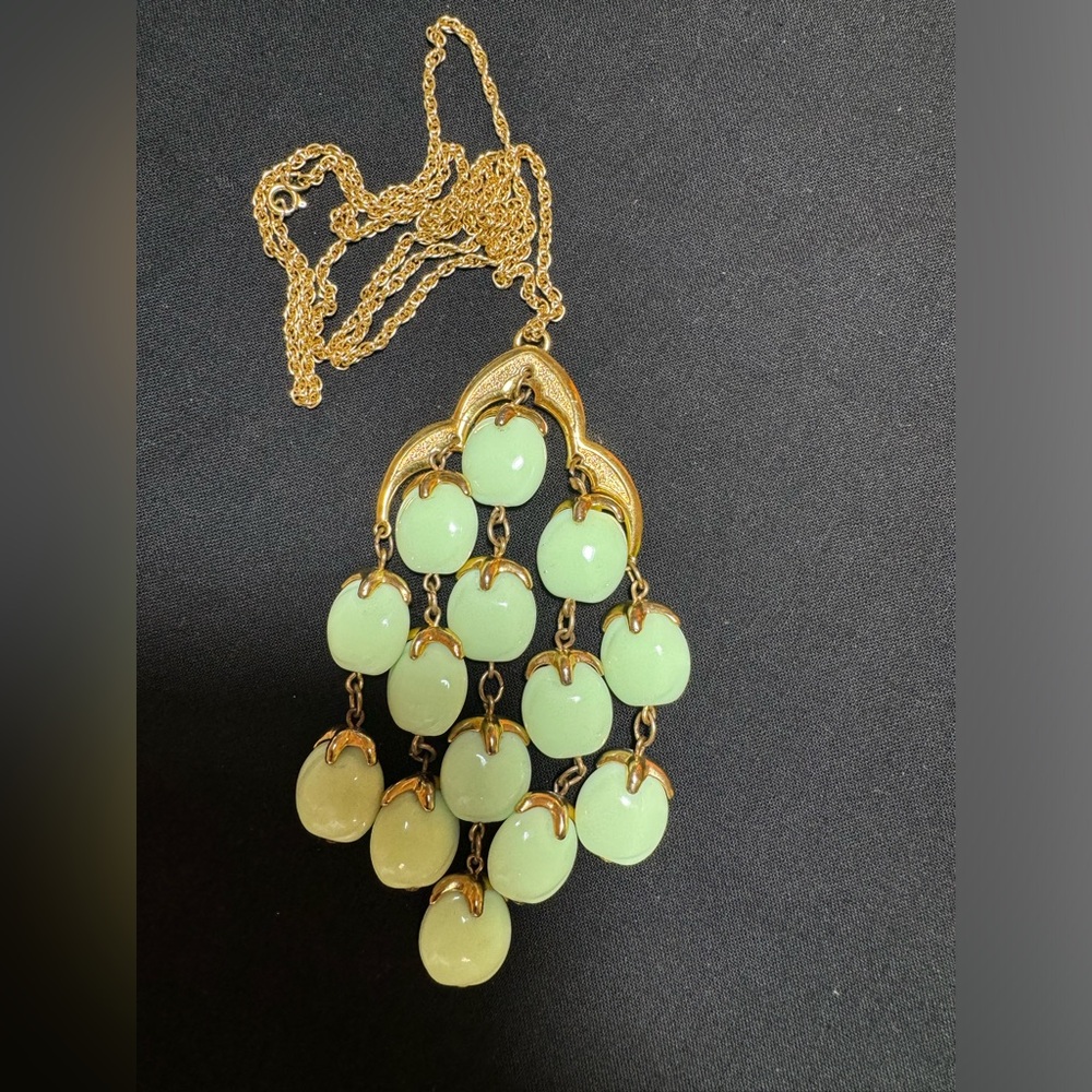 Trifari Mint Green Lucite Waterfall Pendant  Chain Goldtone Necklace